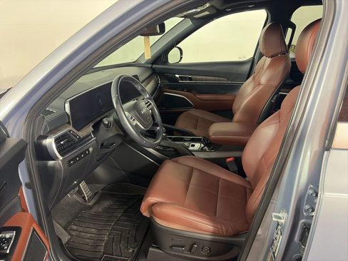 Used 2024 Kia Telluride SX FWD image 8