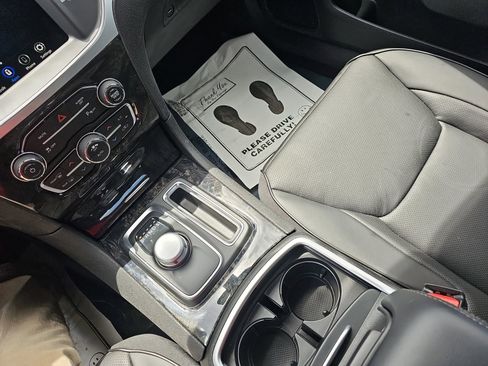 Used 2022 Chrysler 300 Touring L w/ Comfort Group image 25