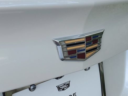 Used 2022 Cadillac XT4 Premium Luxury w/ Safety Alert Package FWD image 29