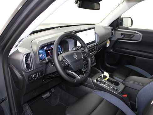 New 2025 Ford Bronco Sport Outer Banks w/ Outer Banks Tech Package+ AWD/4WD image 21