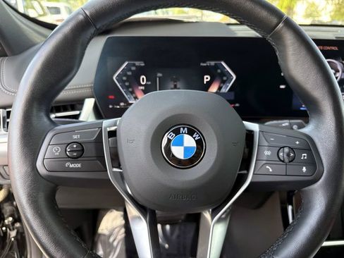 Used 2025 BMW X1 xDrive28i AWD/4WD image 32