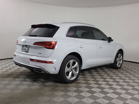 Certified 2023 Audi Q5 2.0T Premium Plus w/ Premium Plus Package AWD/4WD image 7