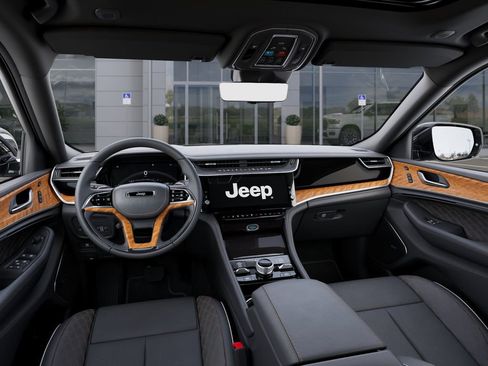 New 2026 Jeep Grand Cherokee Summit image 14