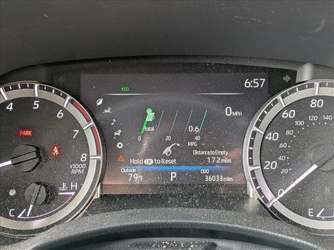 Used 2023 Toyota Highlander XSE FWD image 10
