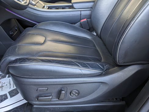 Used 2020 Hyundai Palisade Limited image 18