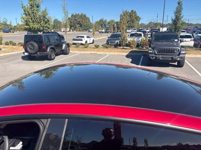 Used 2022 Tesla Model Y Performance AWD/4WD image 31