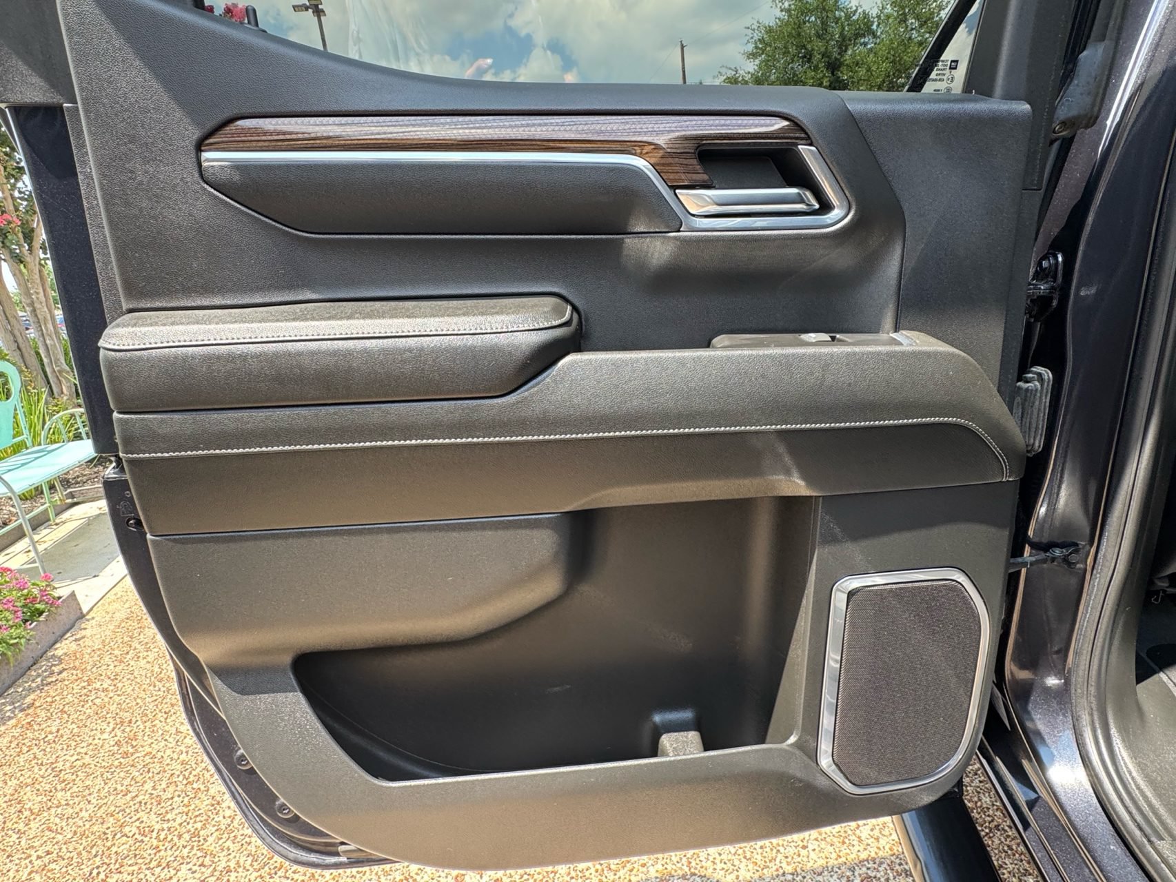 Used 2024 Chevrolet Silverado 1500 RST RWD image 32