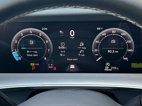 New 2026 Volkswagen Tiguan SE FWD image 22