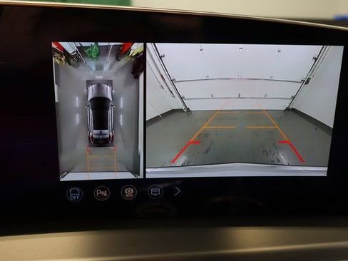 New 2026 Cadillac Lyriq Luxury image 22