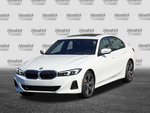 Used 2023 BMW 330i Sedan w/ Premium Package RWD image 5