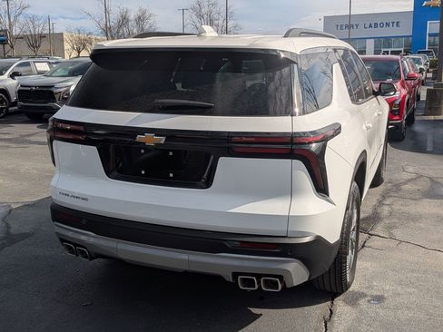 New 2026 Chevrolet Traverse LT image 6