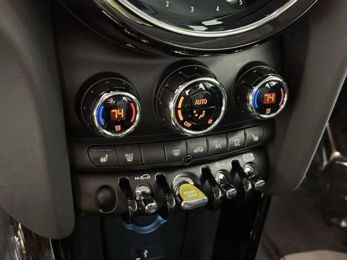 Certified 2024 MINI Cooper SE image 21
