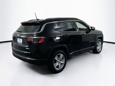 Used 2022 Jeep Compass Latitude AWD/4WD image 5