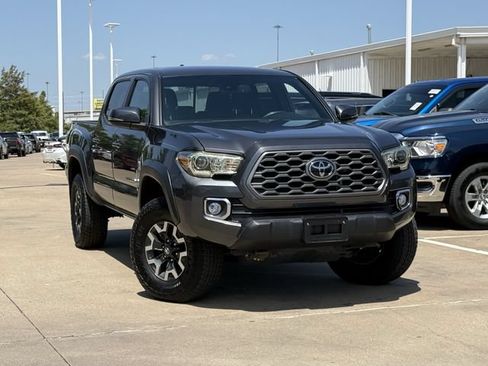 Used 2023 Toyota Tacoma TRD Off-Road AWD/4WD image 2