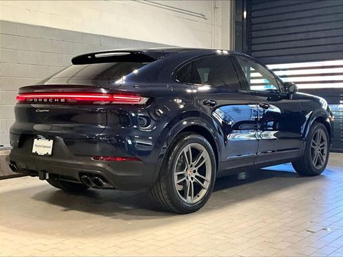Certified 2025 Porsche Cayenne Coupe image 17