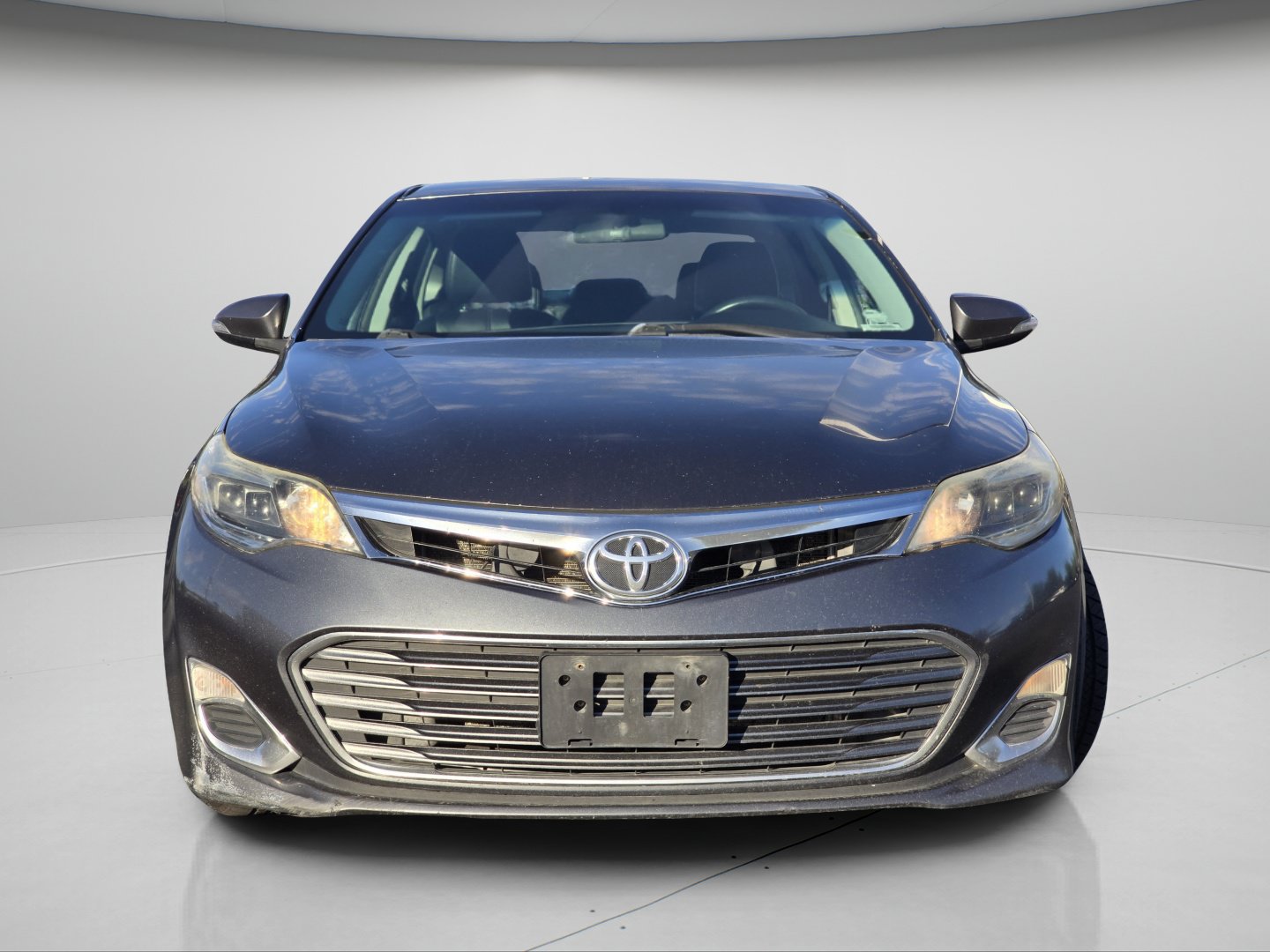 Used 2013 Toyota Avalon XLE FWD image 3