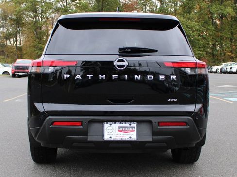 Certified 2024 Nissan Pathfinder S image 7