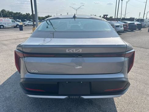 Used 2025 Kia K4 FWD image 32
