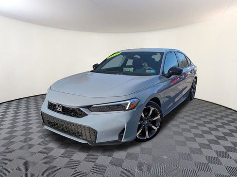 Used 2025 Honda Civic Sport Touring image 1