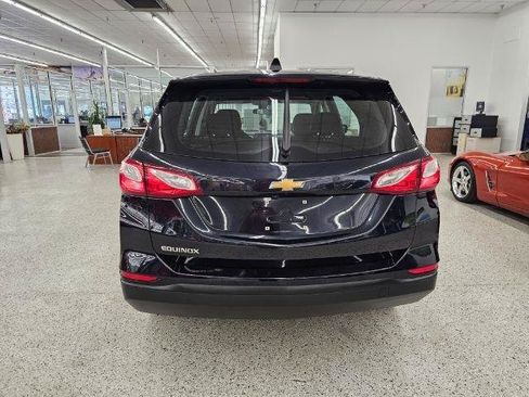 Used 2020 Chevrolet Equinox LS FWD image 6