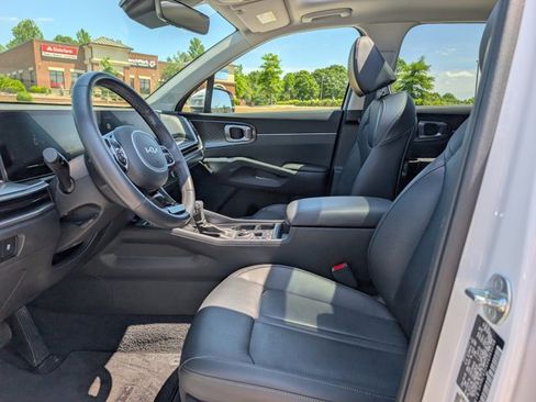 Used 2025 Kia Sorento S w/ Panoramic Sunroof Package FWD image 36