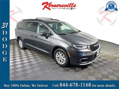 Used 2022 Chrysler Pacifica Touring-L