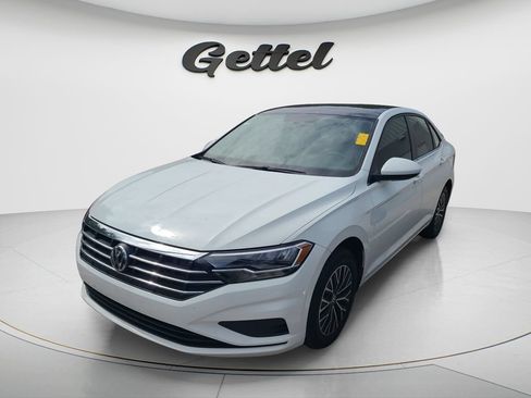 Used 2020 Volkswagen Jetta SE FWD image 1