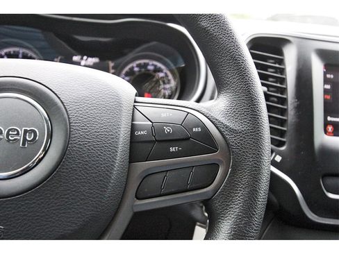 Used 2020 Jeep Cherokee Latitude image 16