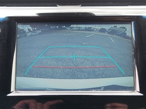 Used 2018 Toyota Camry LE FWD image 21