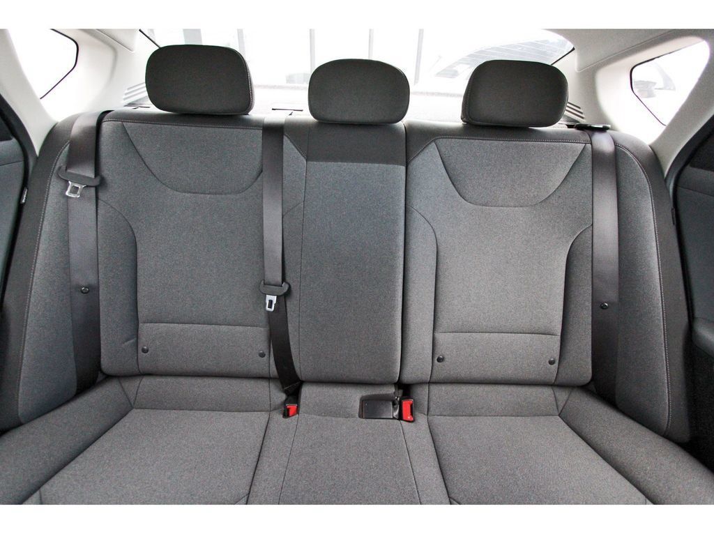 Used 2025 Kia K4 FWD image 14