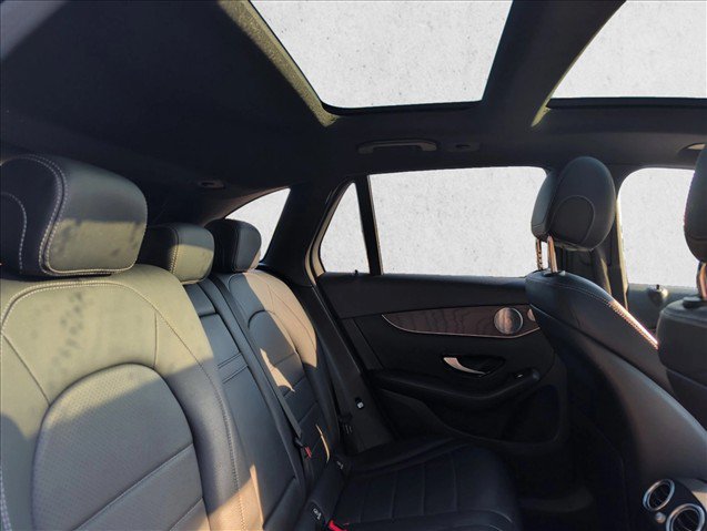 Used 2018 Mercedes-Benz GLC 300 4MATIC image 21