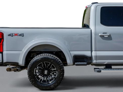 Used 2025 Ford F250 Lariat AWD/4WD image 7
