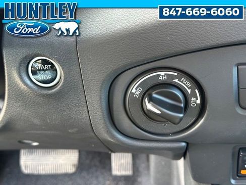 Used 2024 Nissan Frontier SL w/ Technology Package image 24