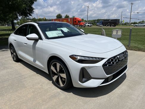 Used 2025 Audi A5 2.0T Premium Plus w/ Premium Plus image 2