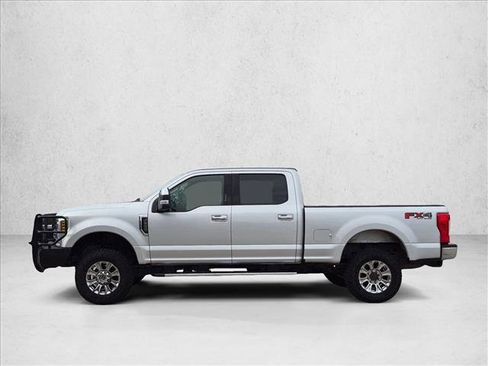 Used 2019 Ford F250 XLT w/ XLT Premium Package AWD/4WD image 8