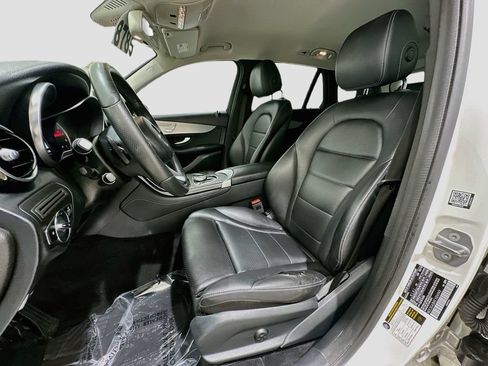 Used 2019 Mercedes-Benz GLC 300 image 19