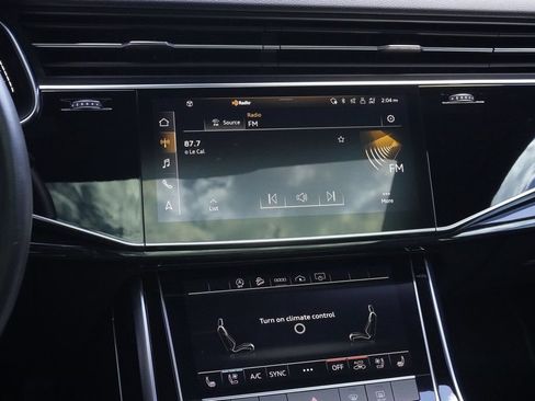 Used 2021 Audi Q8 Premium Plus w/ Premium Plus Package AWD/4WD image 15