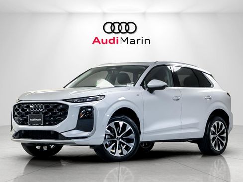New 2026 Audi Q3 quattro 2.0T image 1