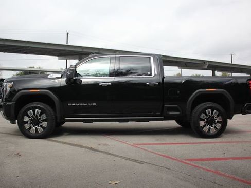 Used 2024 GMC Sierra 2500 Denali w/ Denali Reserve Package image 4