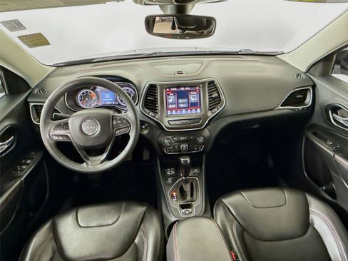 Used 2022 Jeep Cherokee Trailhawk image 30