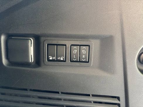 Used 2022 GMC Yukon AT4 w/ Max Trailering Package AWD/4WD image 27