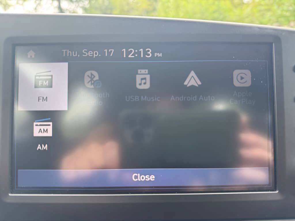 Used 2025 Hyundai Elantra SE FWD image 23