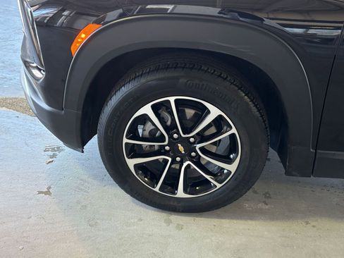 Used 2025 Chevrolet TrailBlazer LT image 28