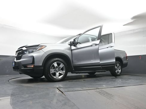 Certified 2025 Honda Ridgeline RTL image 46