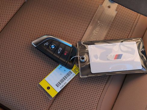 Certified 2024 BMW i4 eDrive40 w/ M Sport Package image 33