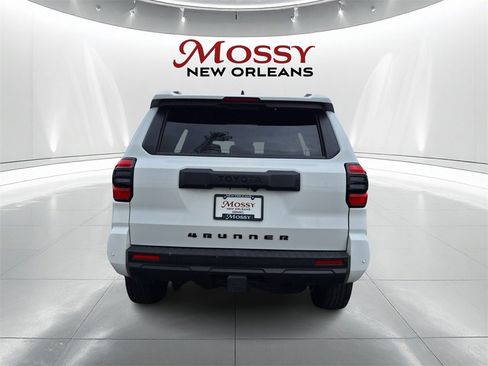 Used 2025 Toyota 4Runner TRD Off-Road image 6