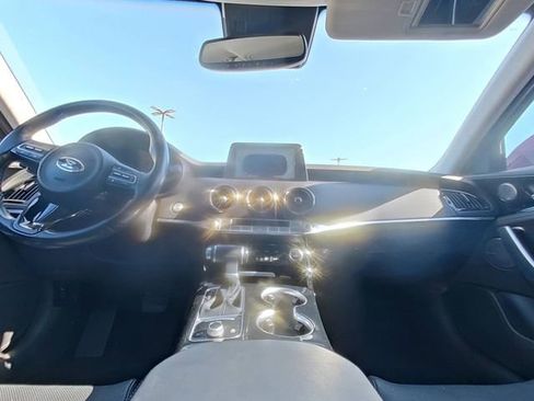 Used 2019 Kia Stinger Premium image 26