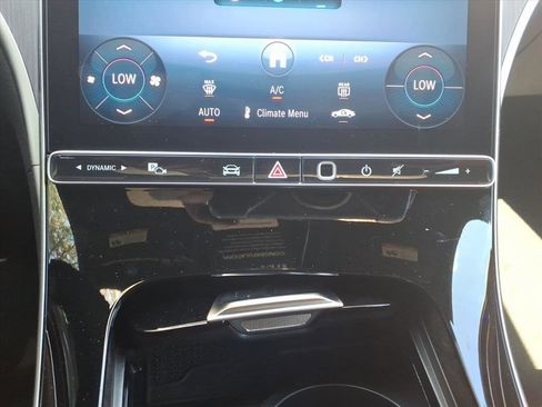 Used 2025 Mercedes-Benz C 300 4MATIC Sedan image 16