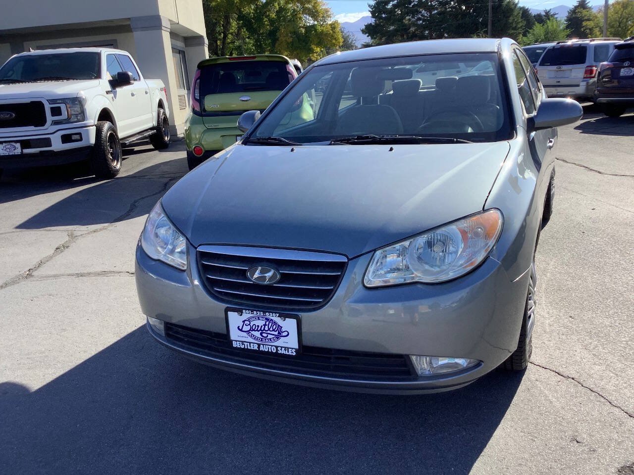 Used 2010 Hyundai Elantra GLS FWD image 4