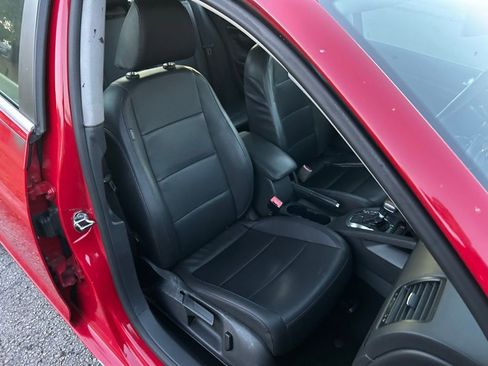 Used 2010 Volkswagen Jetta Limited Edition image 15